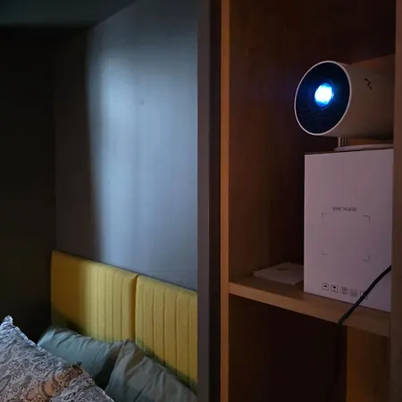 Near Airport, Free Parking *