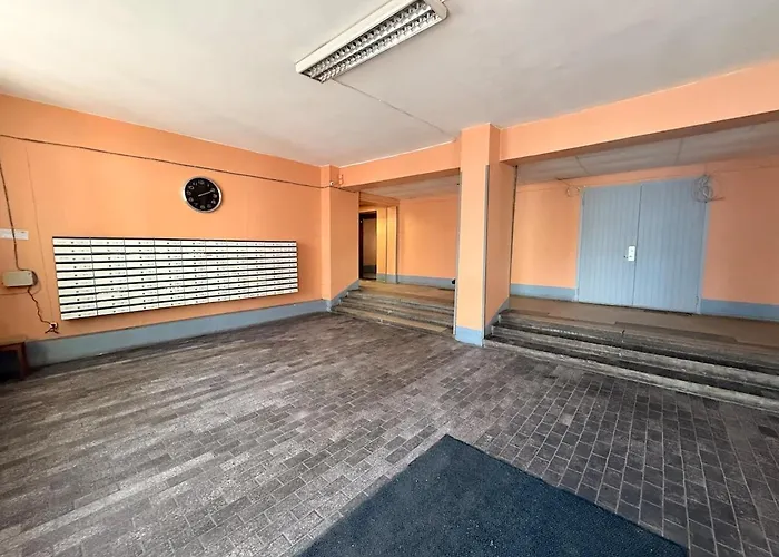 Near Airport, Free Parking 아파트